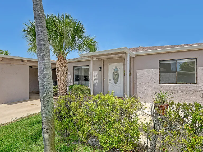 14735 Wildflower Ln — Photo 4