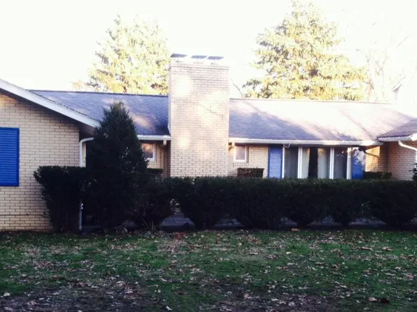 1053 Butler Rd, Springdale, PA 15144