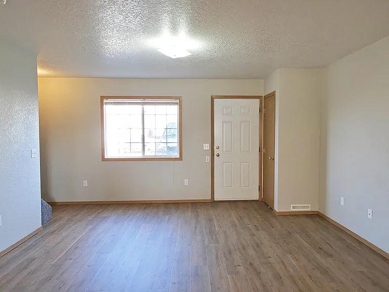 Valley Townhomes — Photo 3