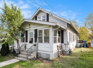 446 24th St N, Springfield, MI 49037