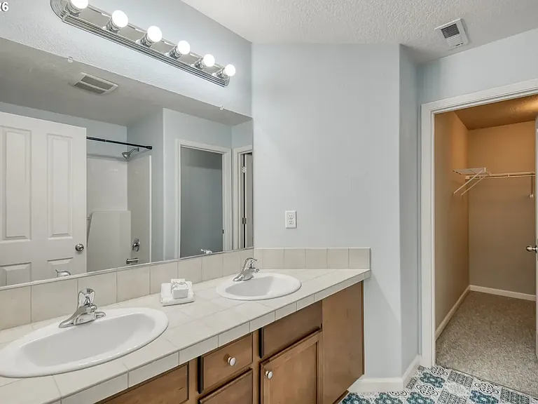 3355 SE Silver Fox Way — Photo 17