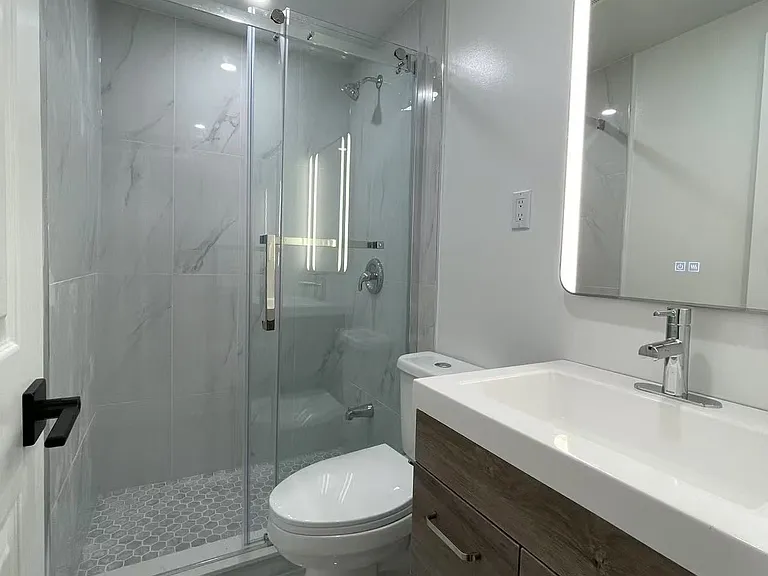 63 Lesgay Cres #UPPER — Photo 11