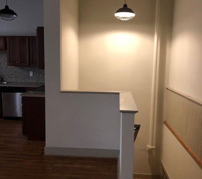 1st image of 533 Main St #8110284