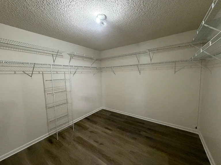 1075 Three Forks Ct — Photo 29