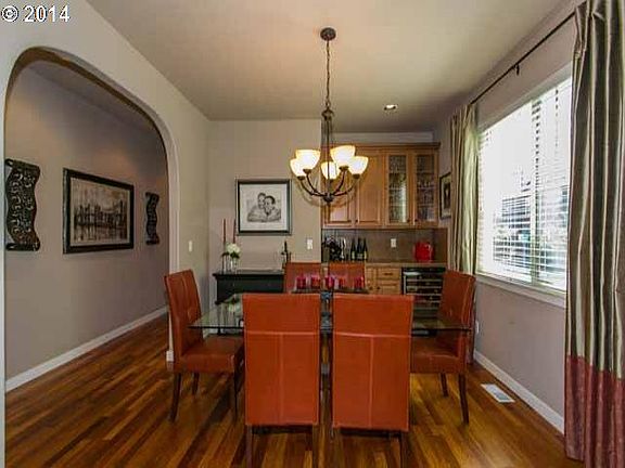 3rd image of 227 NE 61st Pl