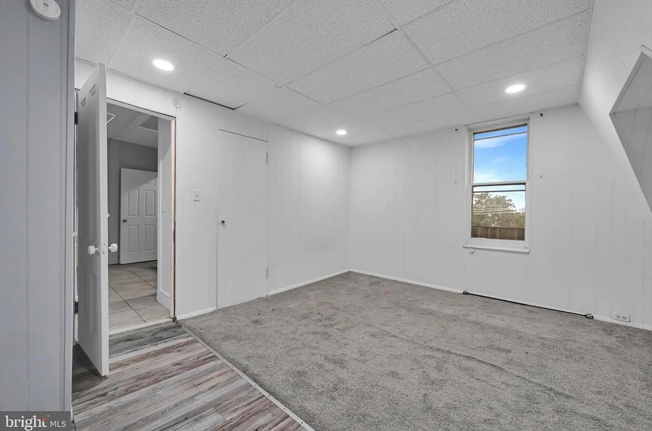 1 bed, 850 sqft, $1,000 — Photo 4