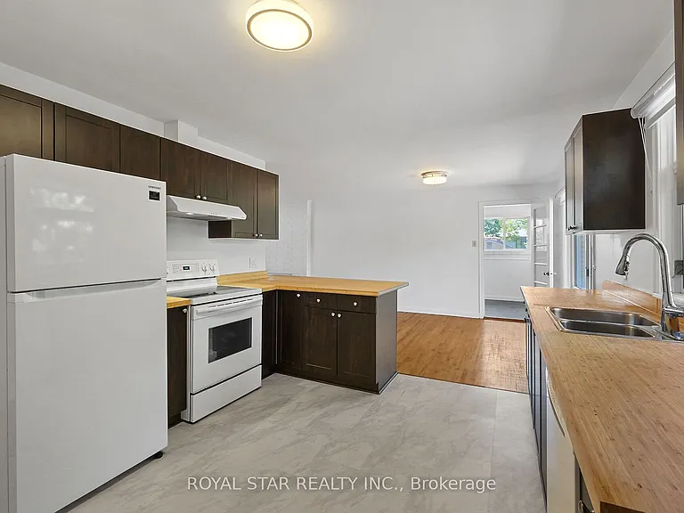10 Delong Dr — Photo 18
