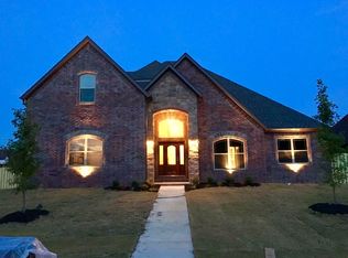 1001 Hunters Pointe, Bentonville, AR 72712