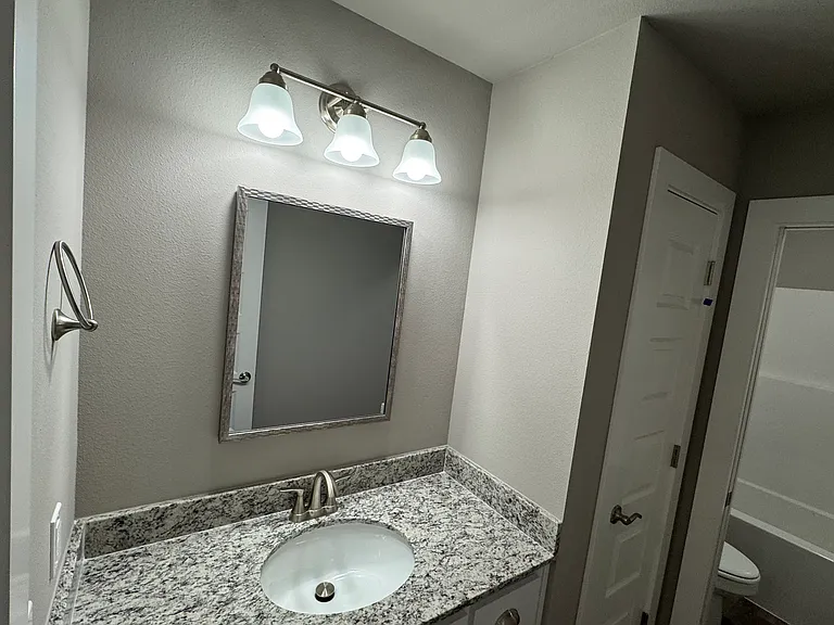 4821 W Planetree St — Photo 20