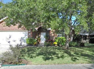 16 Dallari Ct, San Antonio, TX 78216