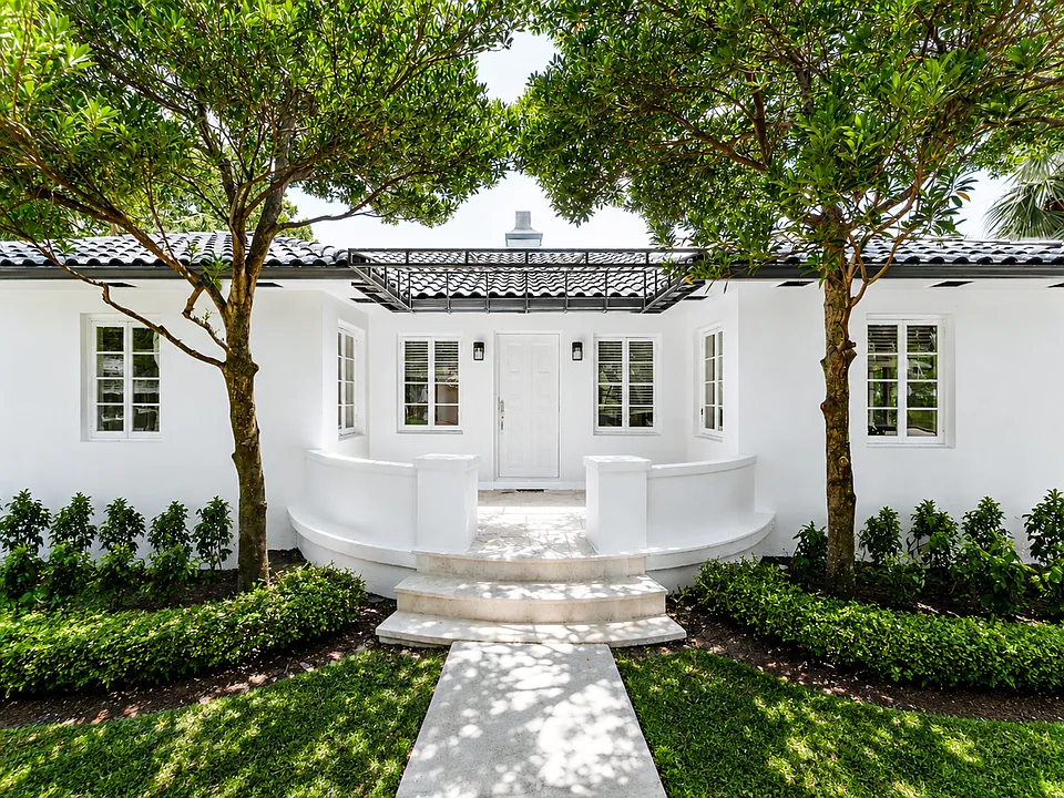 400 E Royal Palm Rd
