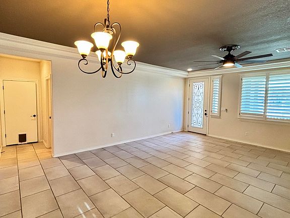 4th image of 12437 Pleasant Crest Ave