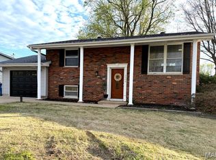 3904 Dunn Rd, Hazelwood, MO 63042