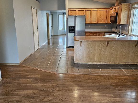 2nd image of 4401 Finnhorse Ln