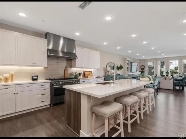 800 Grand Ave #105, Carlsbad, CA 92008