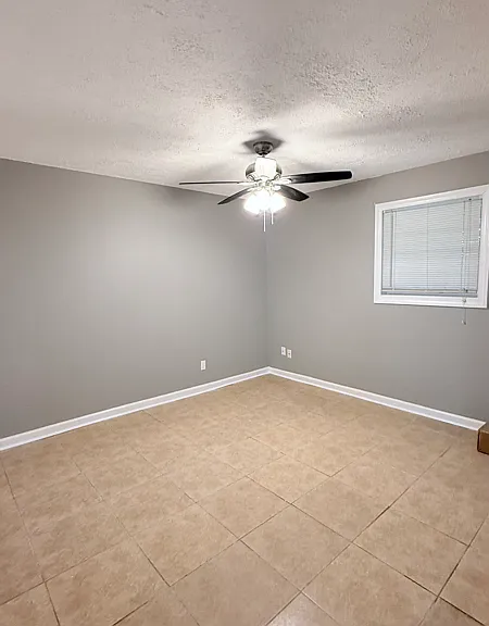 1447 Shiloh Way NW — Photo 7