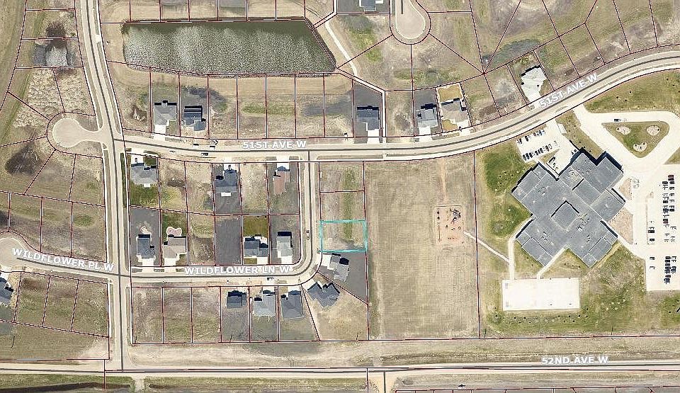 2nd image of 1021 Wildflower Ln W