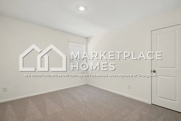 10749 Revolver Dr — Photo 18