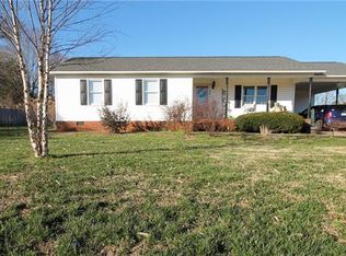 104 Hunter Green Ln, Mooresville, NC 28115