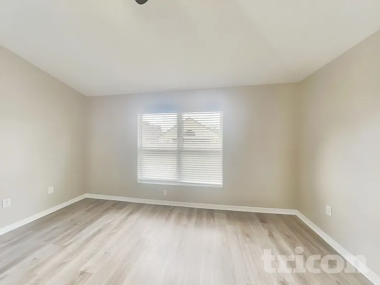 29250 Yarrow Dr — Photo 7