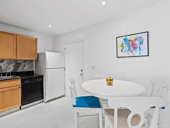 4th image of 4770 NW 21st Street #211