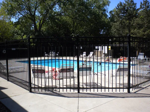 6710 Vernon Ave #219, Edina, MN 55436