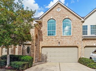 7518 S Linpar Ct, Houston, TX 77040