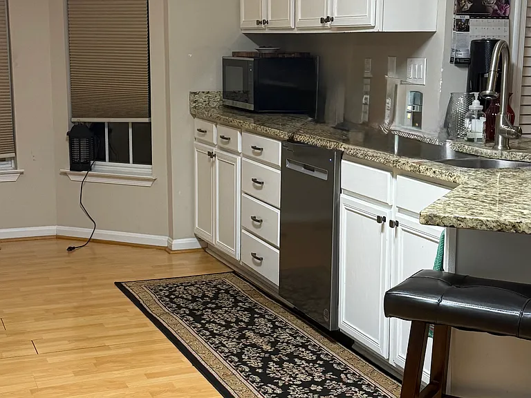 18404 Crownsgate Cir — Photo 5