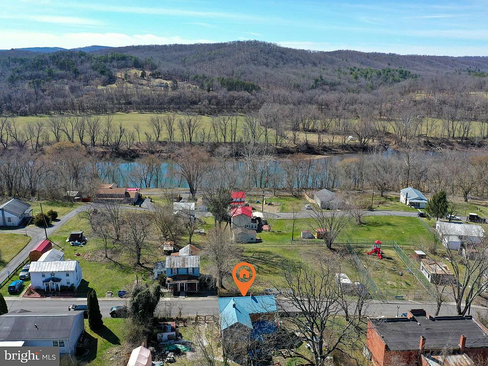 165 Amelia St, Paw Paw, WV 25434 Zillow