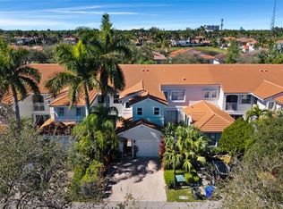 1690 Yellowheart Way, Hollywood, FL 33019