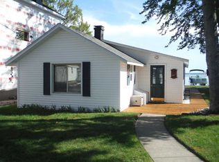 7795 E Houghton Lake Dr, Houghton Lake, MI 48629