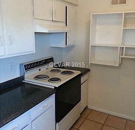 4th image of 3350 Cambridge St APT 1