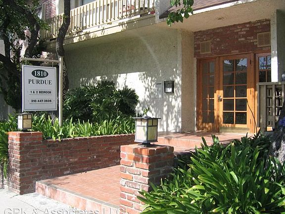 2nd image of 1810 Purdue Ave APT 5