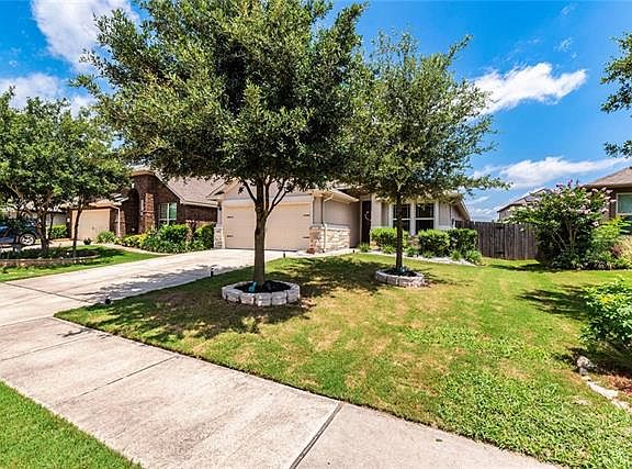 4th image of 2496 Garlic Creek Dr