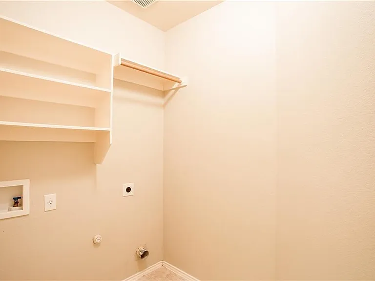 1200 Rainbow Parke Dr — Photo 23