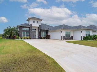 36 Arcos Gdns, Laguna Vista, TX 78578