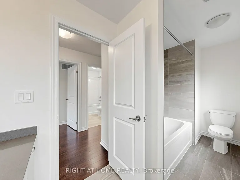 90 Laing Dr — Photo 42