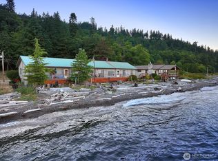 8267 Franklin Road, Clinton, WA