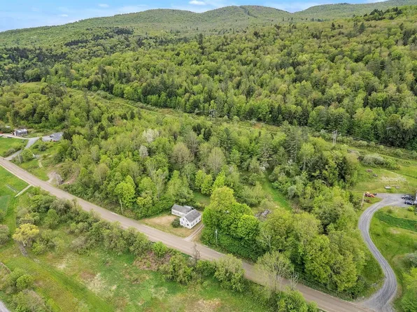 3567 River Road, Duxbury, VT 05676