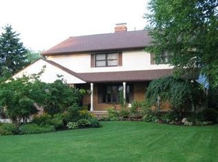 1959 Sunset Dr, Richmond Heights, OH 44143