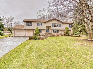 5883 Slocum Rd, Ontario, NY 14519