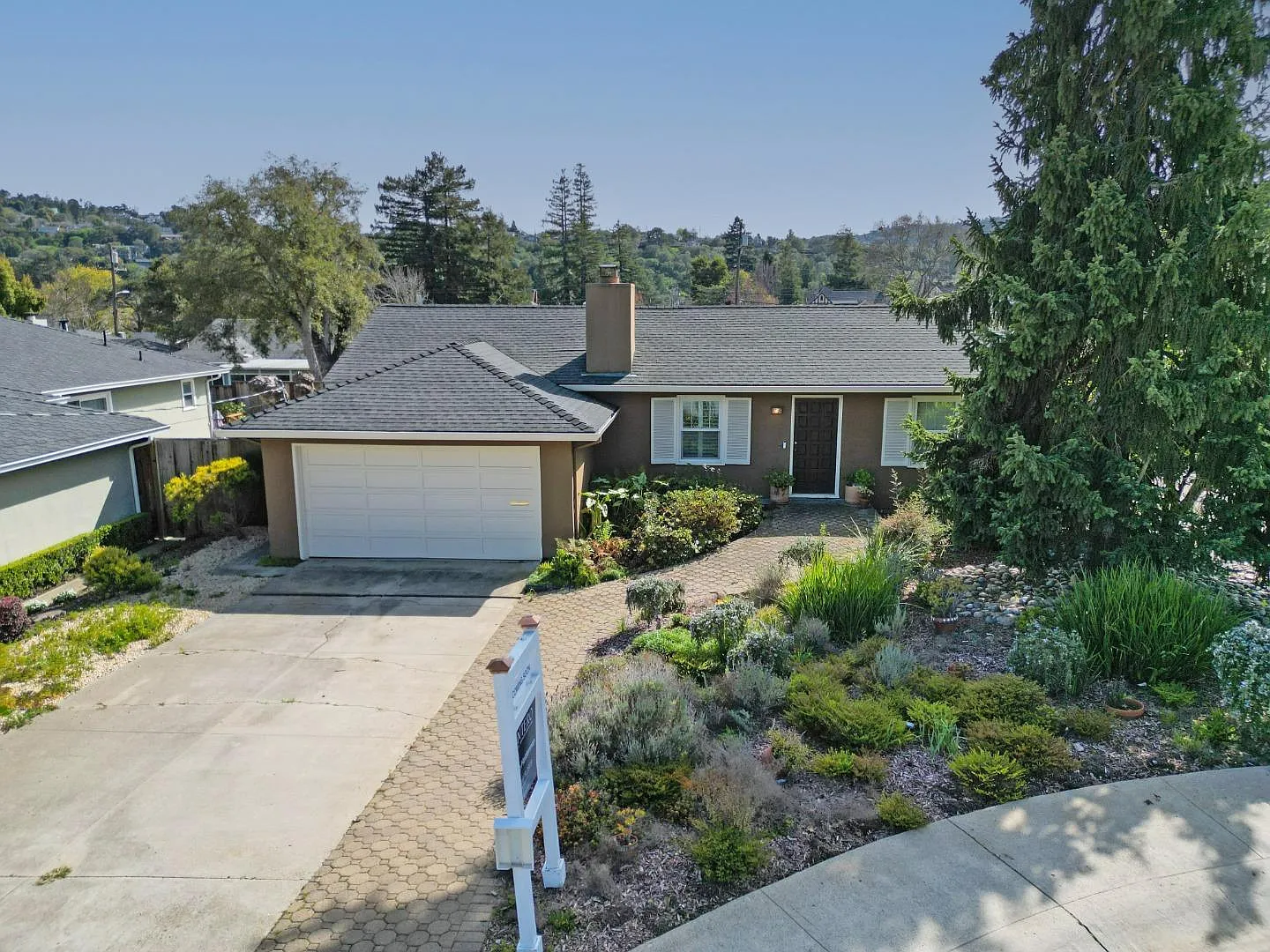 1731 Francis Ct photo 1
