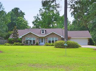 225 Hamilton Dr, Pineville, LA 71360