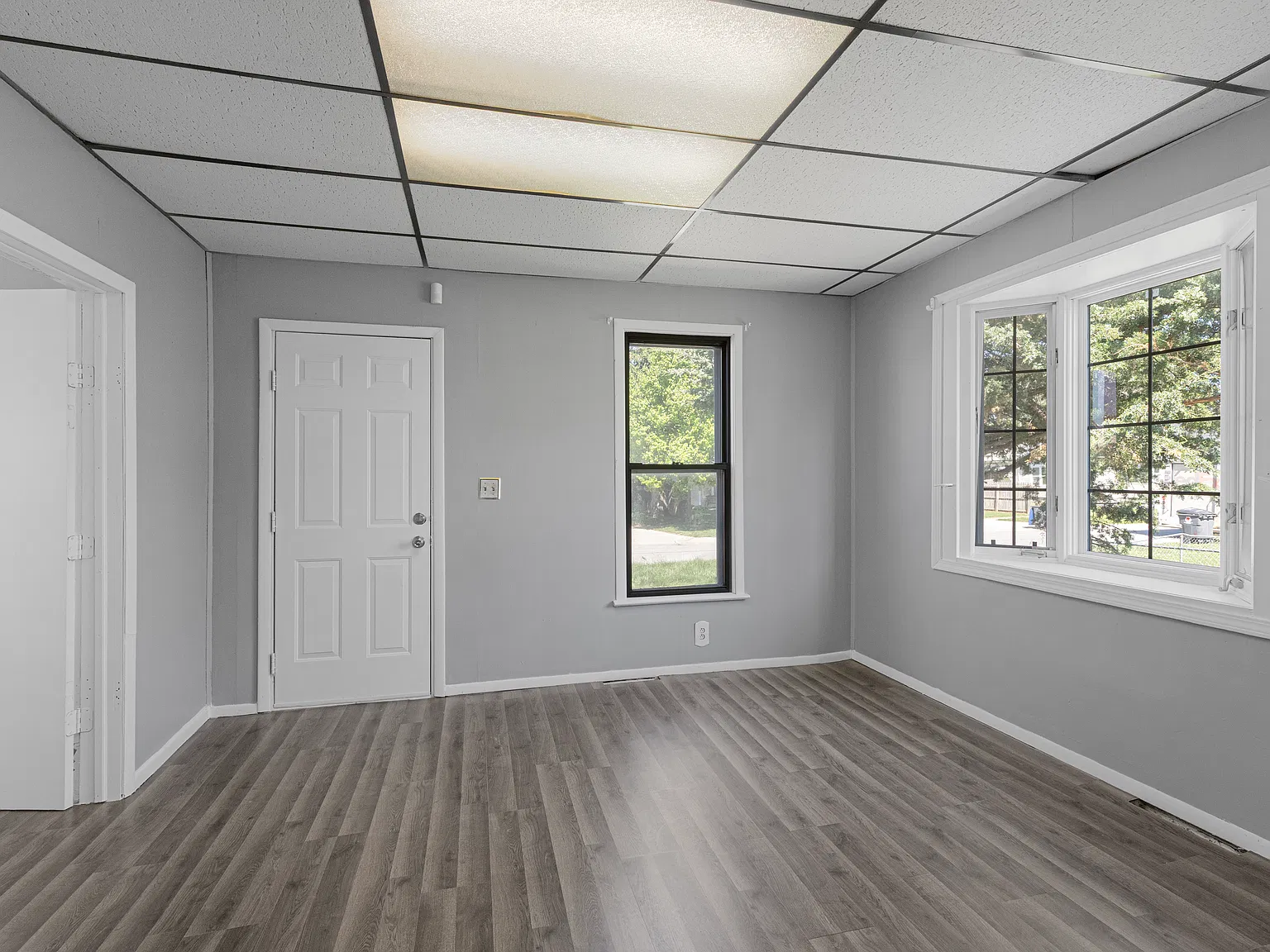3 bed, 1728 sqft, $1,800 — Photo 2