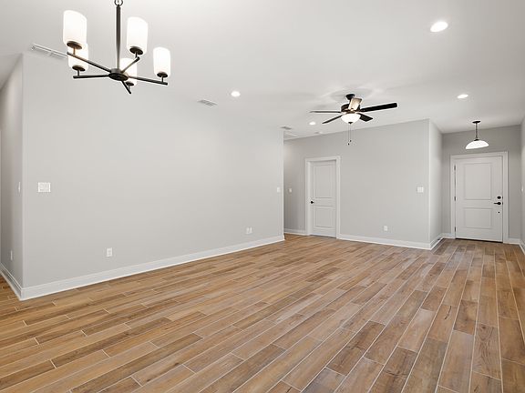 2nd image of 529 Palo Blanco St