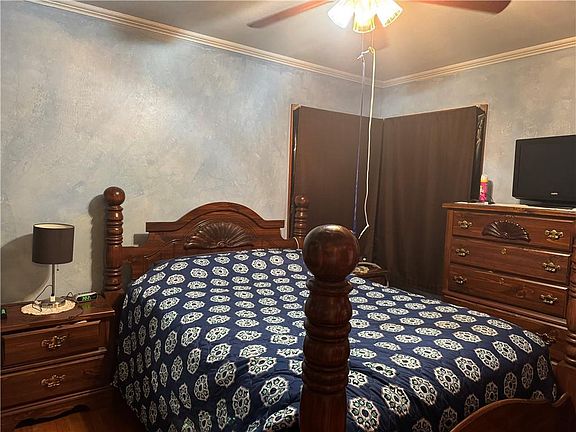 4th image of 7 Hillcrest Ave NE