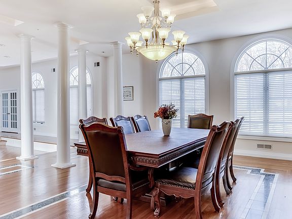 5th image of 9 Wallenberg Cir