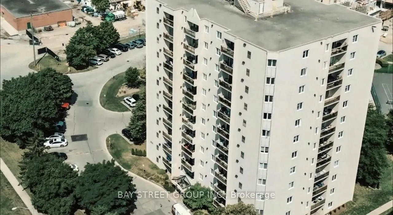 2 bed, $1,799 — Photo 1