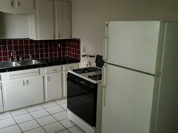 3rd image of 8312 Courtland Dr