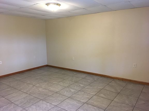 3rd image of 233 Harry Rich Dr